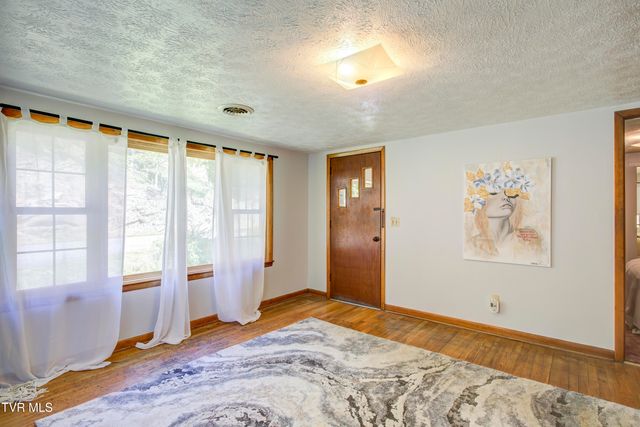 865 Shelleys Road, Bristol, VA 24202