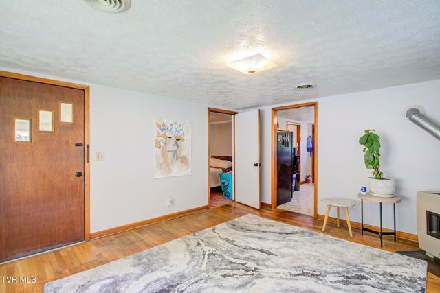 865 Shelleys Road, Bristol, VA 24202