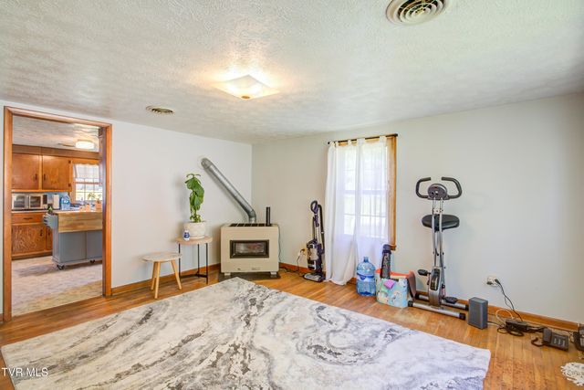 865 Shelleys Road, Bristol, VA 24202