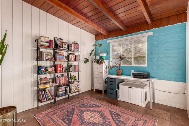 5511 E Helen Street, Tucson, AZ 85712