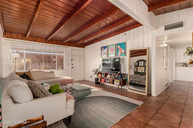 5511 E Helen Street, Tucson, AZ 85712