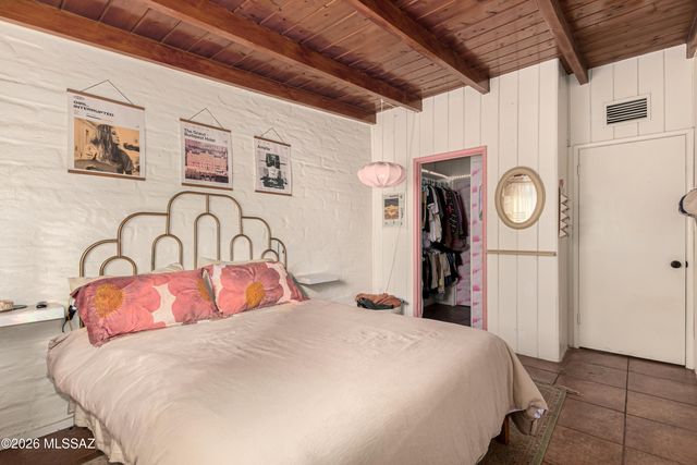 5511 E Helen Street, Tucson, AZ 85712