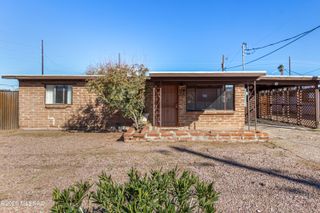 5511 E Helen Street, Tucson, AZ 85712