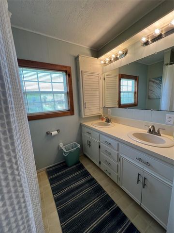 951 Clara, Crystal Beach, TX 77650