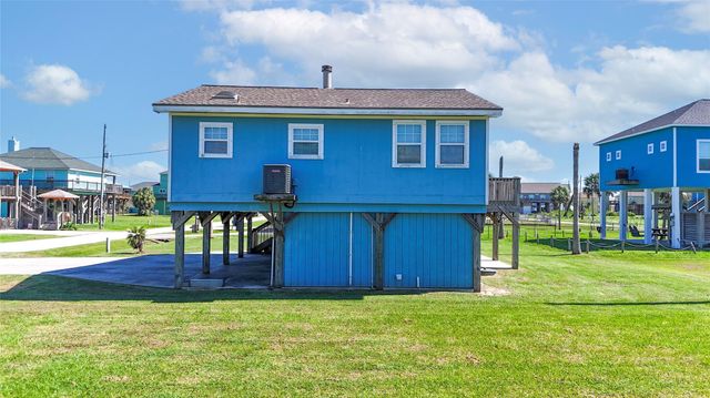 951 Clara, Crystal Beach, TX 77650