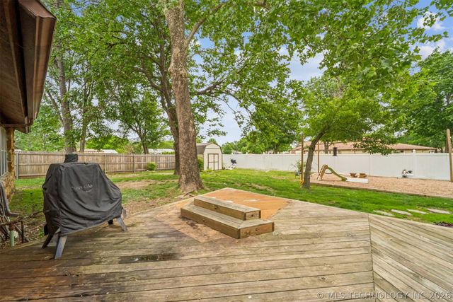 1103 W 19th Street, Claremore, OK 74017