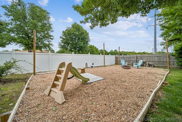 1103 W 19th Street, Claremore, OK 74017