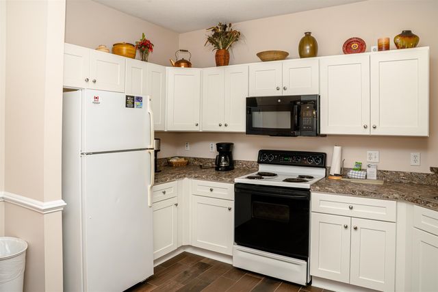 4431 Montrose Ln Apt G, Myrtle Beach, SC 29579