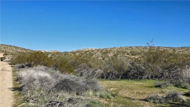 0 Near United St & Barrington Ave, Rosamond, CA 93560