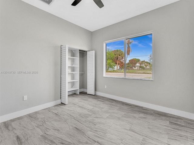 313 13th S St B, Fort Pierce, FL 34950