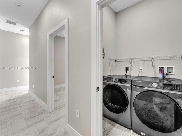 313 13th S St B, Fort Pierce, FL 34950