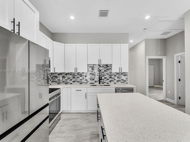 313 13th S St B, Fort Pierce, FL 34950