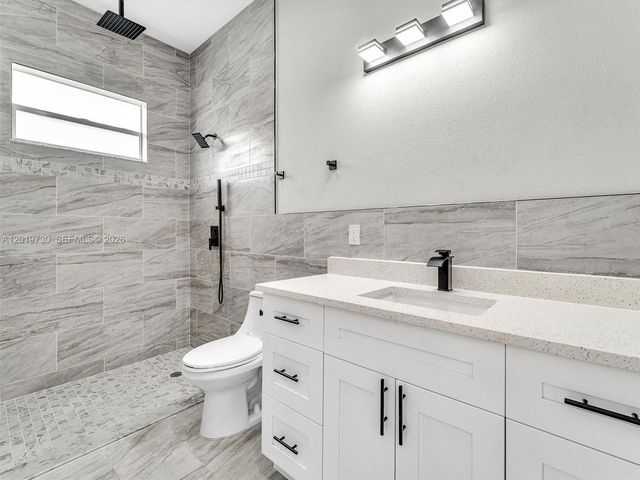 313 13th S St B, Fort Pierce, FL 34950