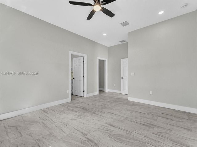 313 13th S St B, Fort Pierce, FL 34950