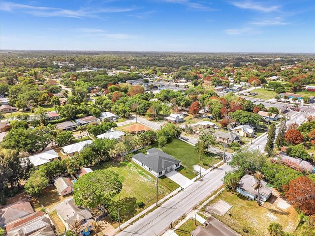 313 13th S St B, Fort Pierce, FL 34950