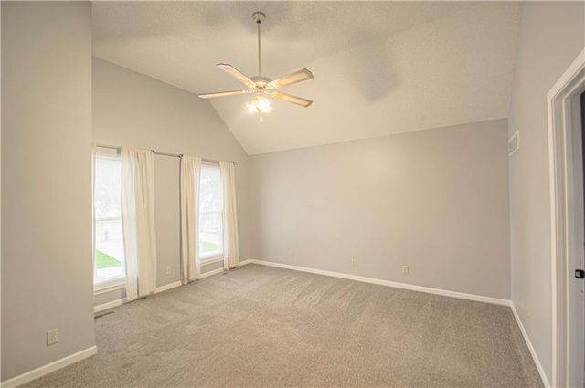 964 E Cavendish Trail, Olathe, KS 66061