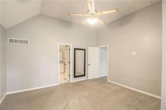 964 E Cavendish Trail, Olathe, KS 66061