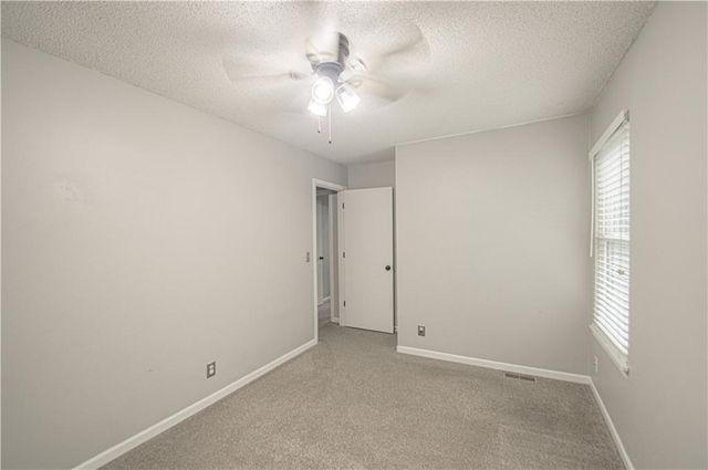 964 E Cavendish Trail, Olathe, KS 66061