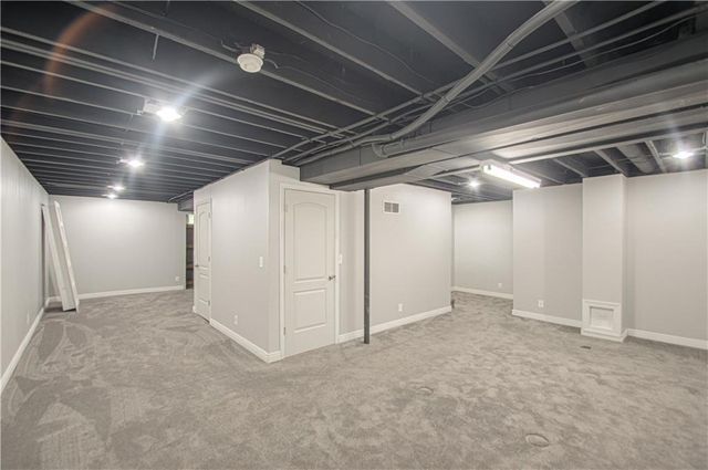 964 E Cavendish Trail, Olathe, KS 66061