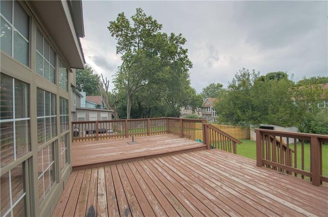 964 E Cavendish Trail, Olathe, KS 66061