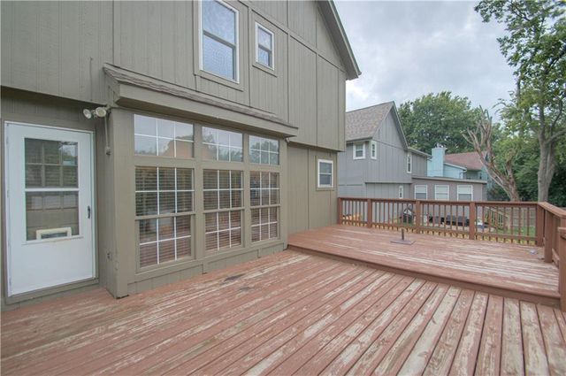 964 E Cavendish Trail, Olathe, KS 66061
