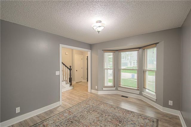 964 E Cavendish Trail, Olathe, KS 66061