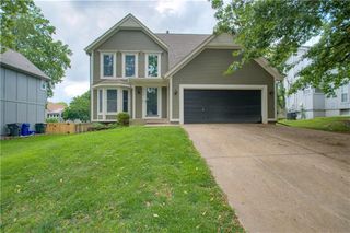 964 E Cavendish Trail, Olathe, KS 66061