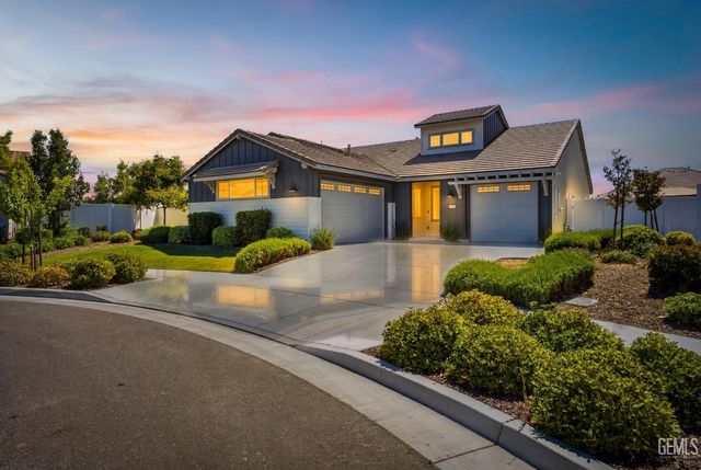 2023 Risborough Court, Bakersfield, CA 93311