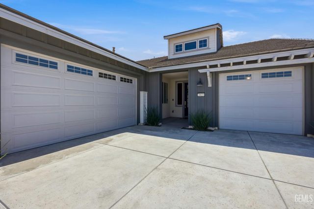 2023 Risborough Court, Bakersfield, CA 93311