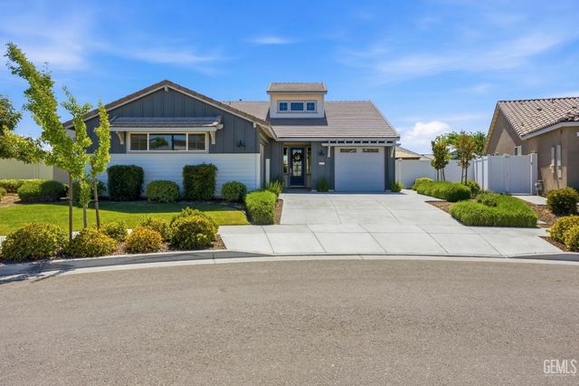 2023 Risborough Court, Bakersfield, CA 93311