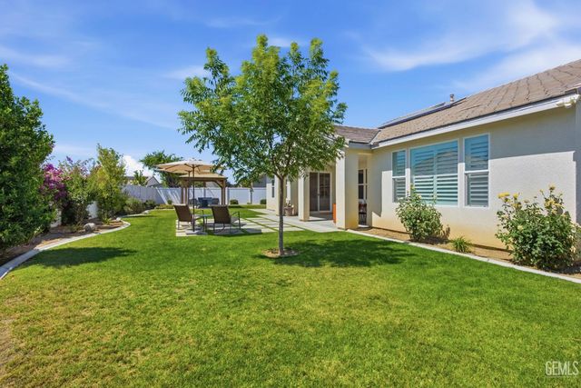 2023 Risborough Court, Bakersfield, CA 93311