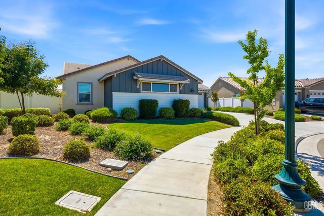 2023 Risborough Court, Bakersfield, CA 93311