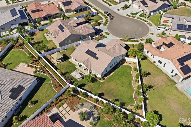2023 Risborough Court, Bakersfield, CA 93311