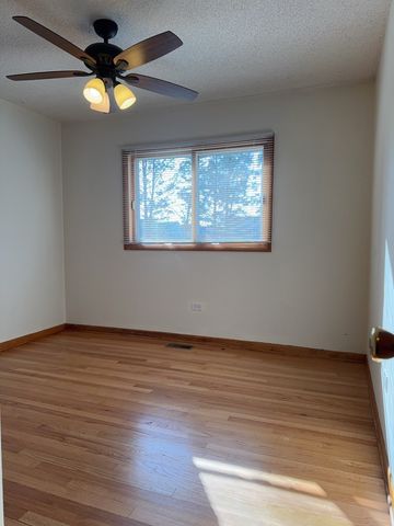 580 N State Street, Hampshire, IL 60140