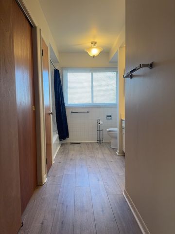 580 N State Street, Hampshire, IL 60140