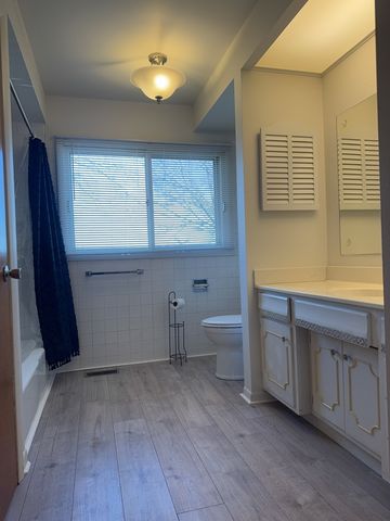 580 N State Street, Hampshire, IL 60140