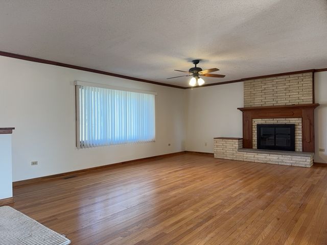 580 N State Street, Hampshire, IL 60140