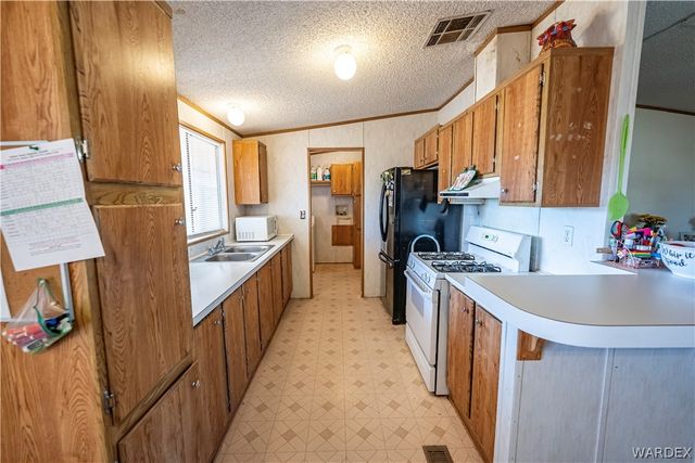 3210 E Potter Avenue, Kingman, AZ 86409