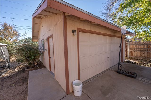3210 E Potter Avenue, Kingman, AZ 86409