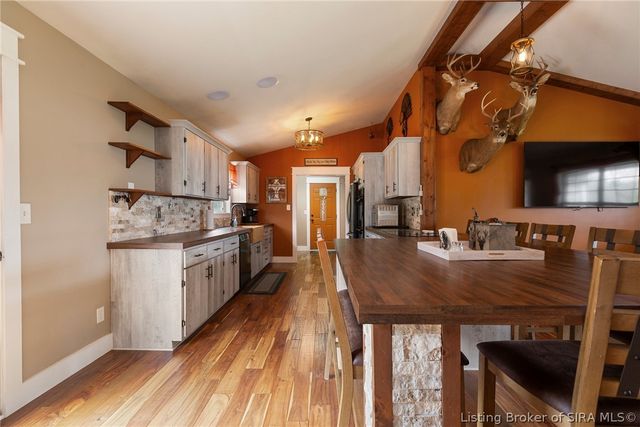 2206 Hebron Church Road, Henryville, IN 47126