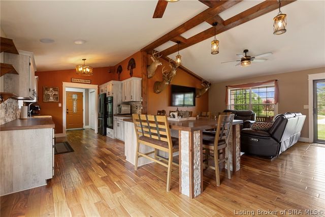 2206 Hebron Church Road, Henryville, IN 47126