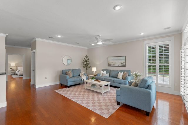 1739 Sound Creek Court, Navarre, FL 32566