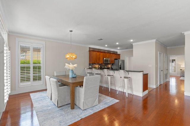 1739 Sound Creek Court, Navarre, FL 32566