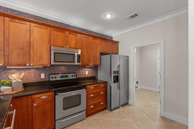 1739 Sound Creek Court, Navarre, FL 32566