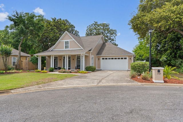 1739 Sound Creek Court, Navarre, FL 32566