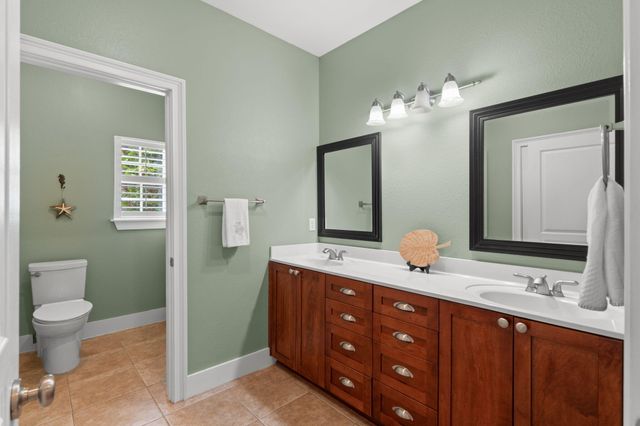 1739 Sound Creek Court, Navarre, FL 32566