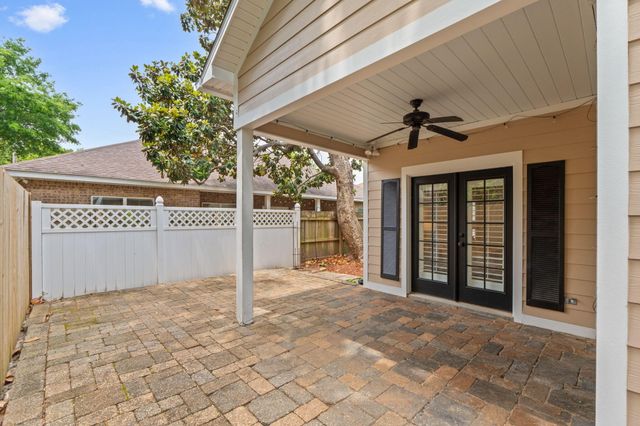 1739 Sound Creek Court, Navarre, FL 32566