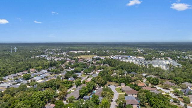 1739 Sound Creek Court, Navarre, FL 32566