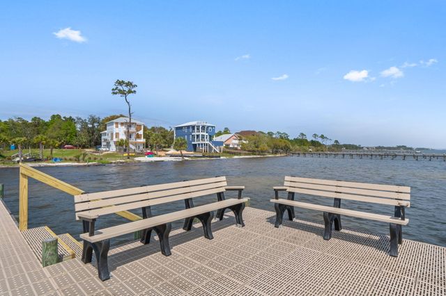 1739 Sound Creek Court, Navarre, FL 32566