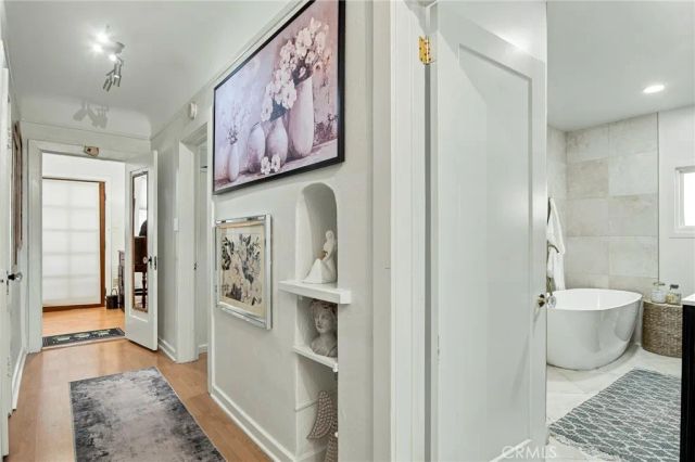 6621 Ben, North Hollywood, CA 91606